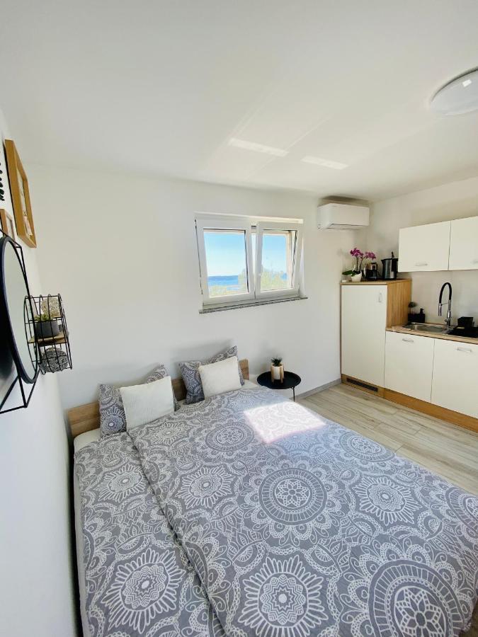 Larabella Salt Fields View Studio Порторож Екстер'єр фото